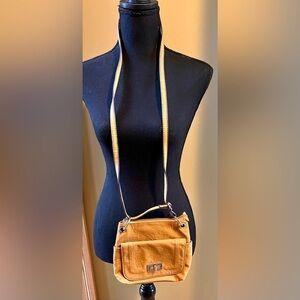 Bueno Leather Crossbody VTG Purse Mustard Yellow and Silver Zipper and Turn Lock